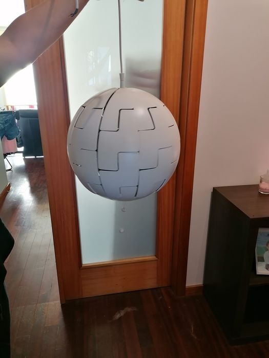 Candeeiro em bola