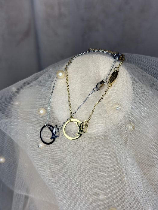 Стильна біжутерія | Нові прикраси за доступною ціною