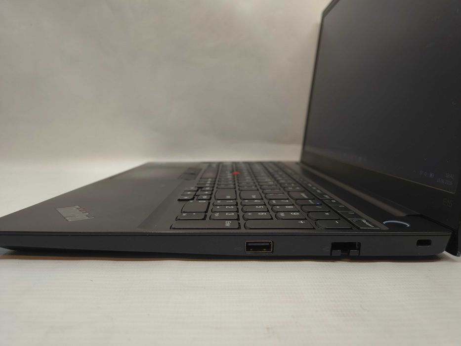Laptop Lenovo ThinkPad E15 Gen 4 i7-1255U 16/256GB