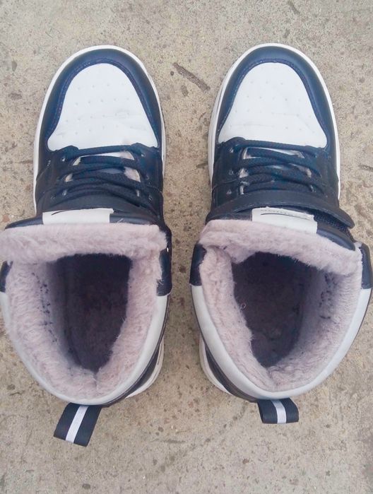 Зимние кроссовки джорданы