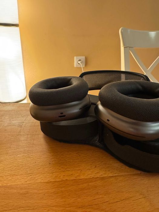 Apple AirPods Max