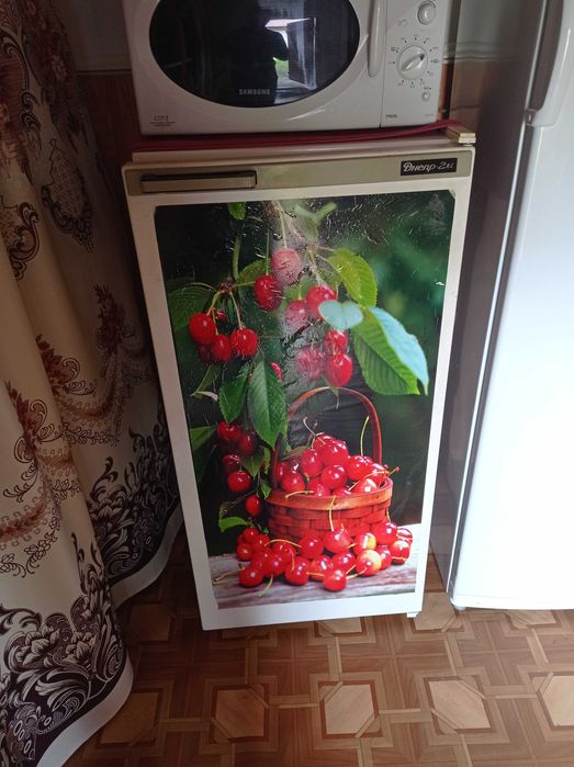 Холодильник ДНЕПР 2М однокамерный в отличном состоянии як новий