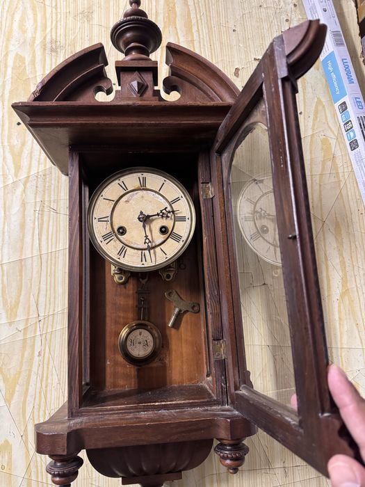 Relogio classico a funcionar perfeitamente