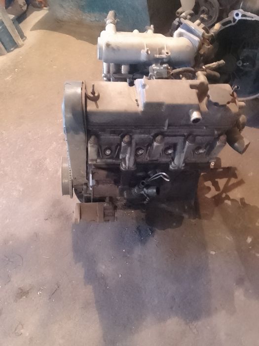 Двигун ваз 2108-21115