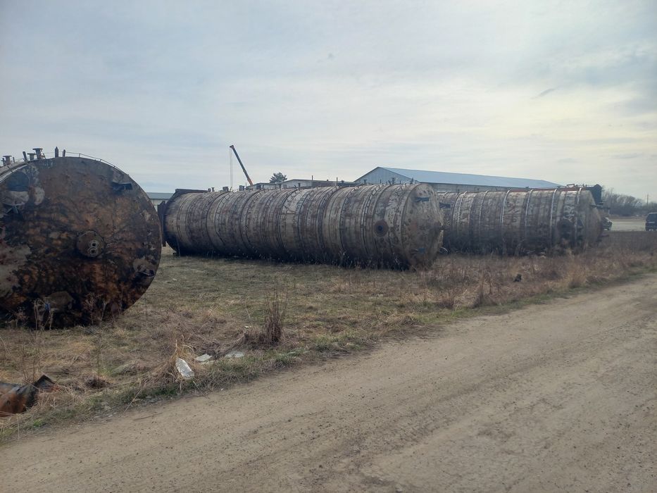 Силоса нержавіючі 50куб,та 100куб