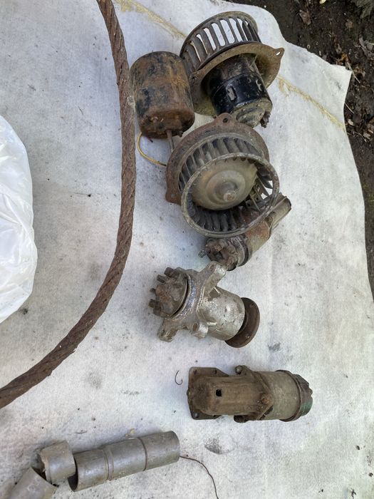 Кришки трамлерів до авто