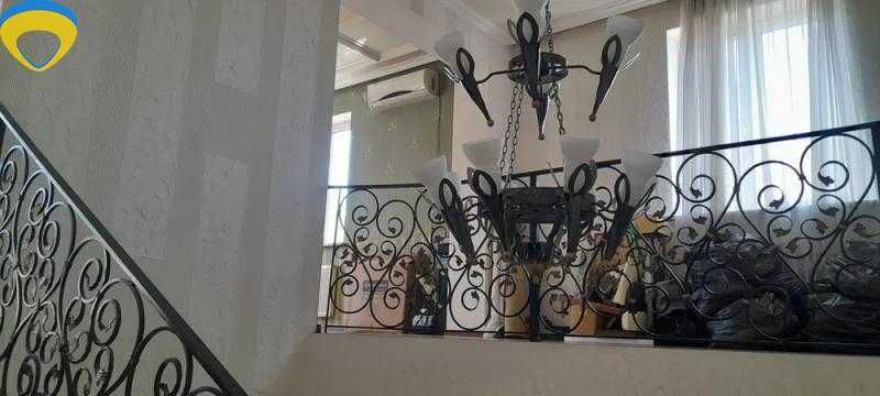 Продам стильный дом на Фонтане на ул. Костанди.