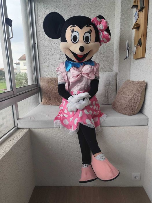Aluguer de Fatos de Mascotes Mickey e Minnie