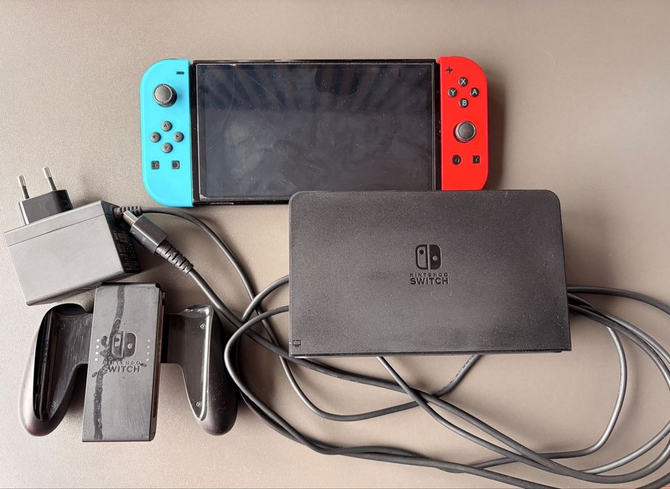 Nintendo Switch V2 + Dock + Zasilacz | W pełni sprawny | Nowe analogi