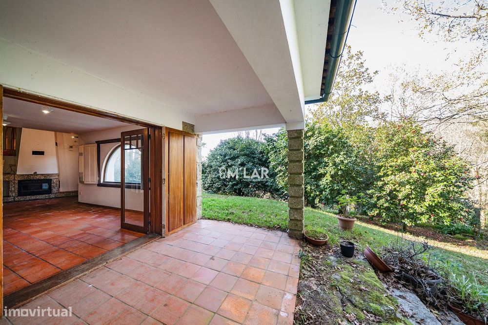 Quinta com 3200 m2 em Vieira do Minho – Gerês