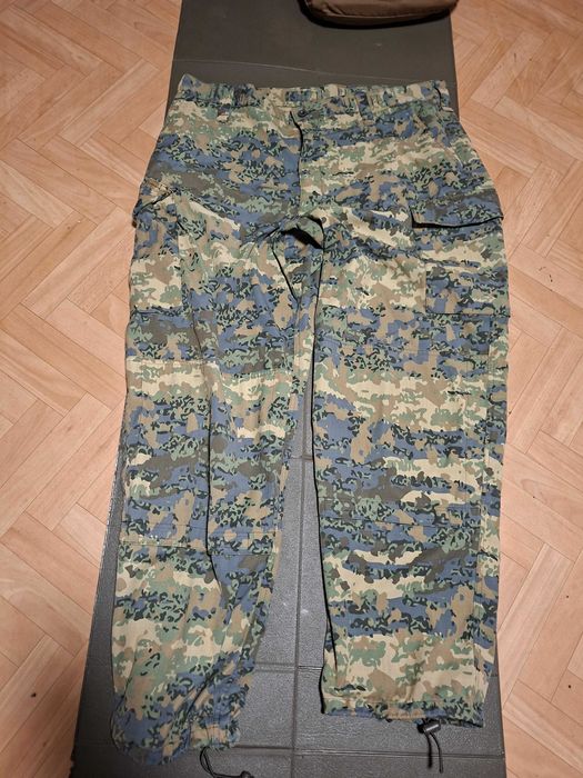 Spodnie wojskowe militarne Austria Tarnanzug 112-116 (V-VI)