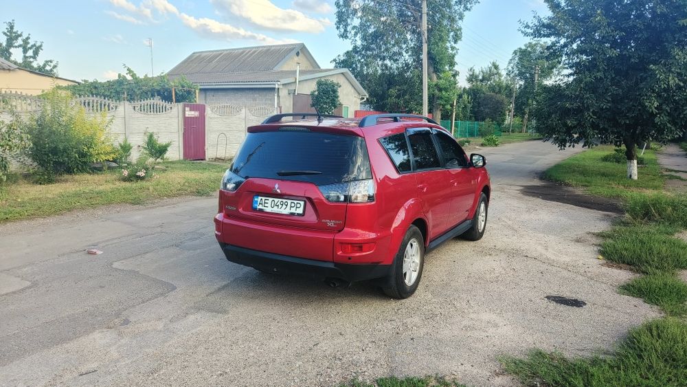 Продам автомобіль Mitsubishi 2011 року