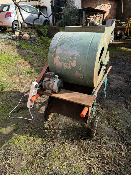 Vendo Máquina para LIMPEZA de AZEITONA electrica e automática