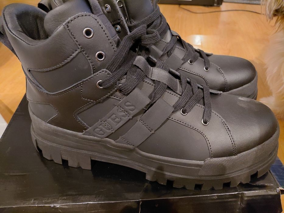 buty  guess  męskie  45  rozmiar  nowe