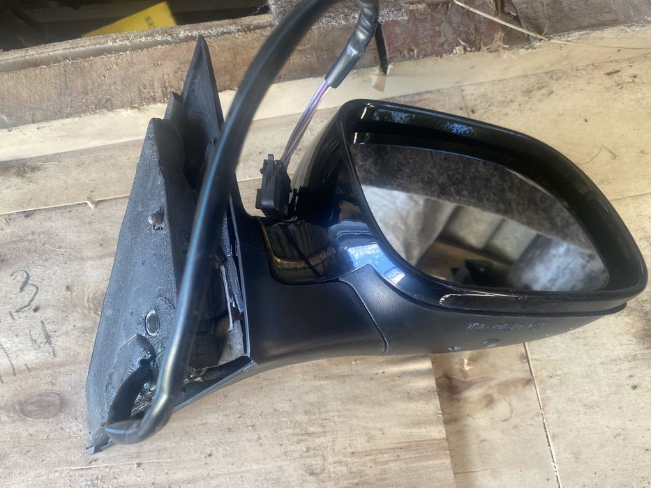 Дзеркала пассат б5