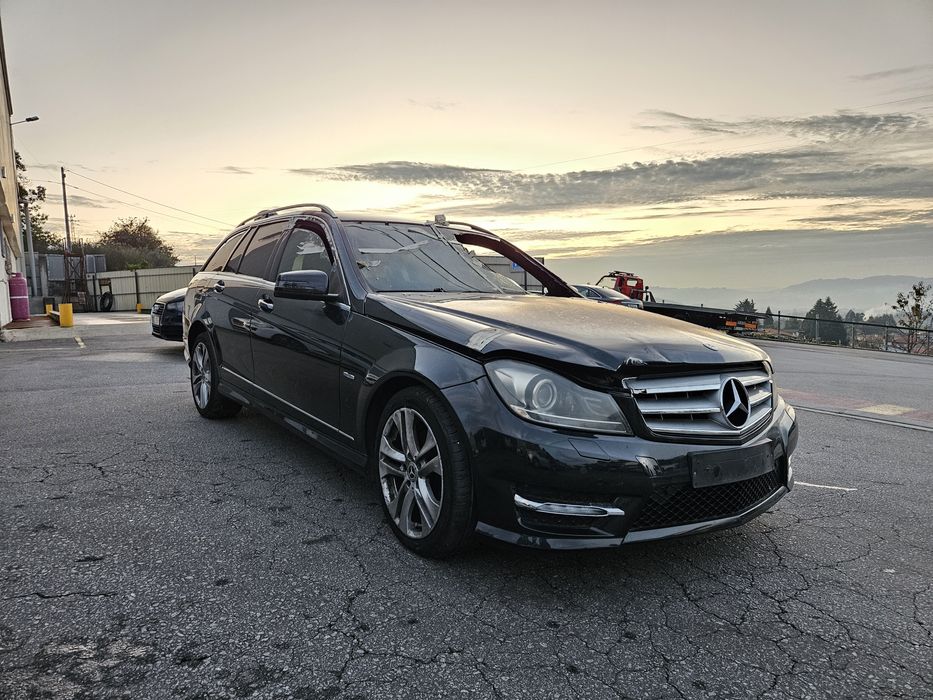 Mercedes-Benz W204 Estate C220 CDi AMG de 2011 para peça