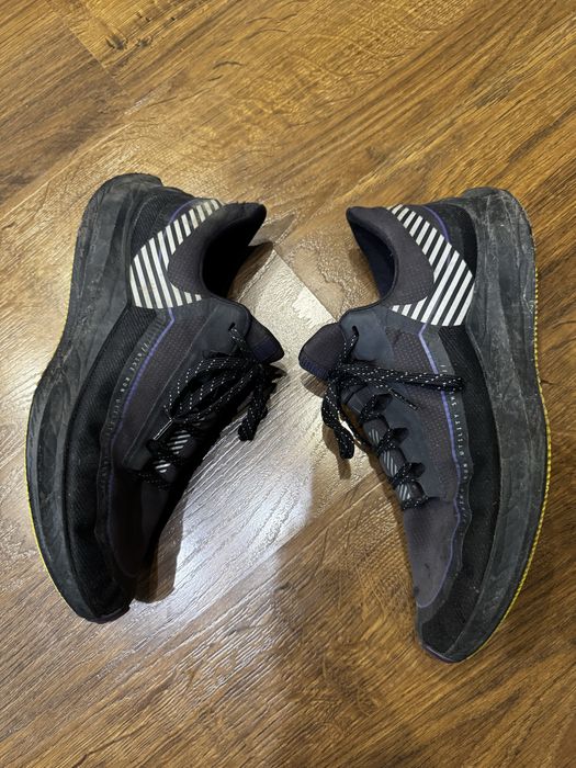 Кросівки бігові Nike