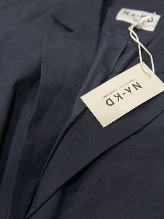 Вкорочений піджак NA-KD