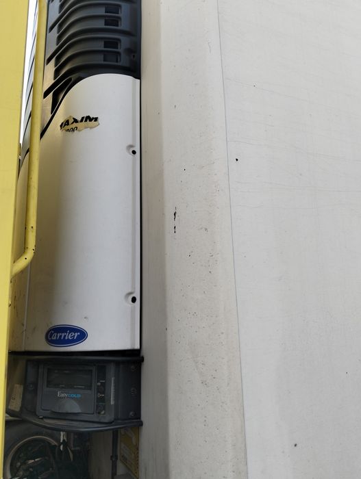 Продам тягач з напівпричепом реф Renault magnum