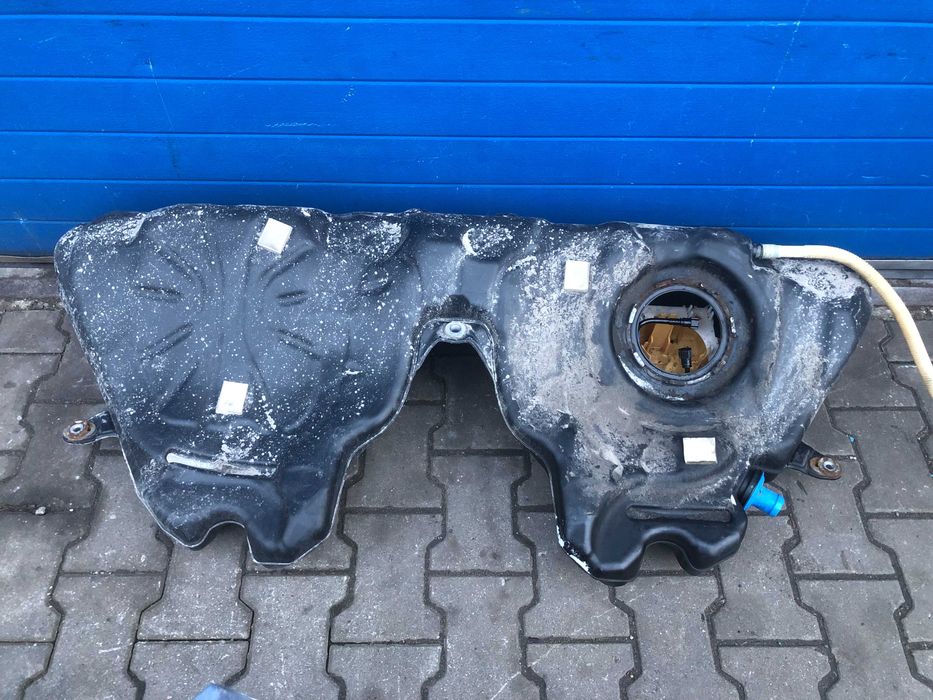 Bak Zbiornik Paliwa BMW F10 F11 530d 535d 525d 520d