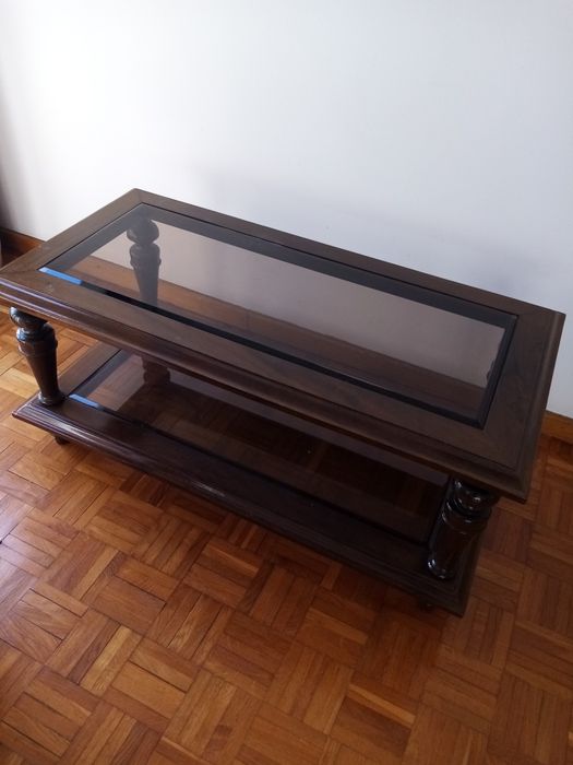 Mesa de apoio de sala de estar com  tampo de vidro