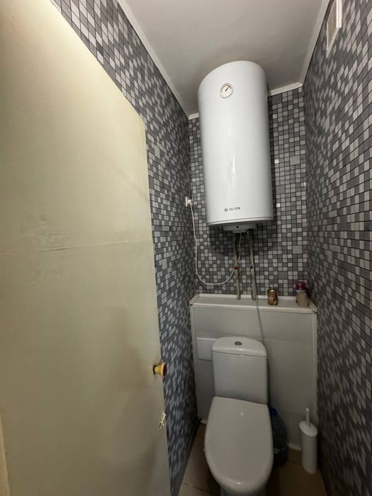 Продаж 2к квартири Хортицький б. Будівельників