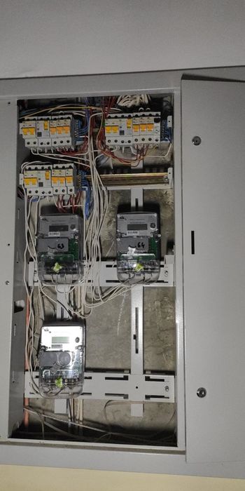 Електрик.Электрик.Електромонтажник