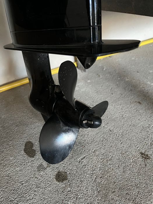 Silnik zaburtowy Suzuki 5km, kolumna L