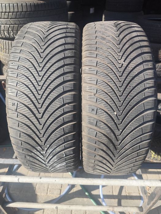 Opony wielosezonowe 2szt Kumho SOLUS 4S HA32 205/45/17 88V XL Dot 2821