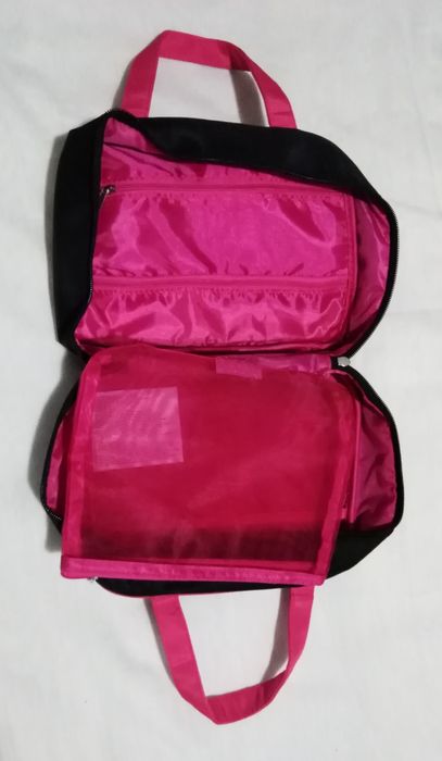SALDOS Conj necessaires Avon