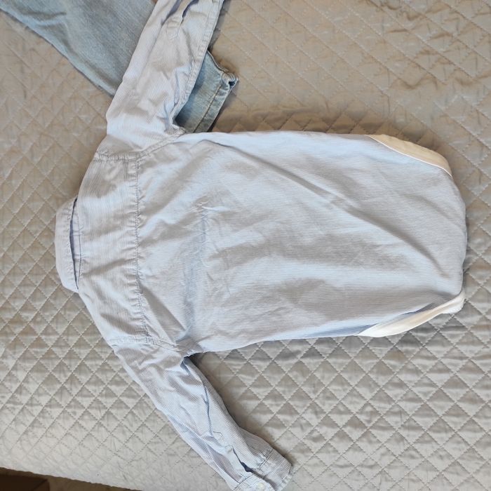 Roczek Zestaw elegancki spodnie jeansowe na szelkach i koszulobody