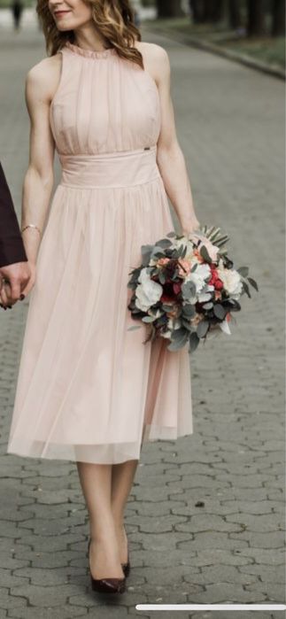 Елегантне і вишукане плаття на розписку