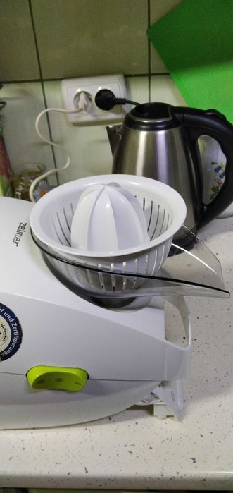 Соковижималка для цитрусу.