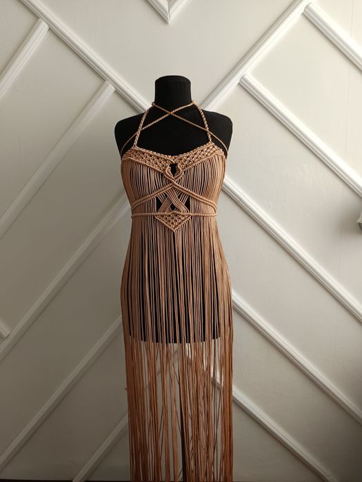 Сукня ручної роботи