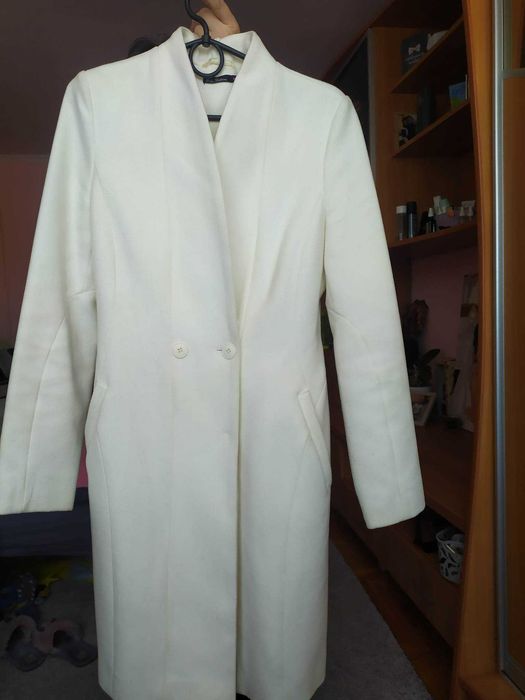 Пальто жіноче демісезонне