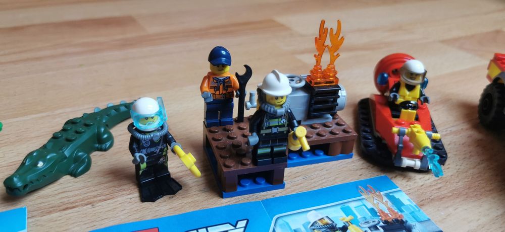 Lego city 60106 oraz city monster i creator 3 w 1  5865