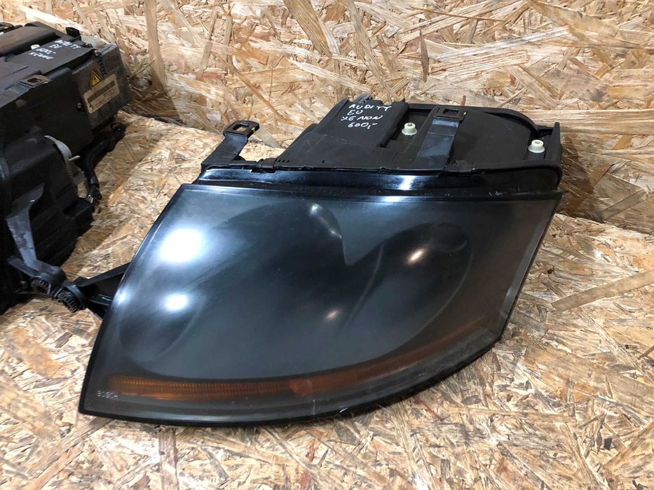 Lampa/reflektor przedni Audi TT xenon