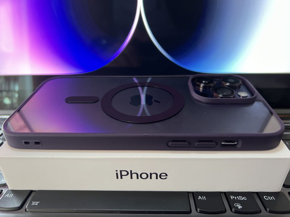 Чехол iPhone 14 pro max deep purple MagSafe, 14 pro black/deep purple