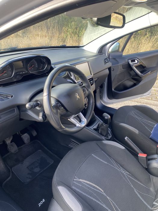 Vendo peugeot 208 1.2 gasolina (LER ANÚNCIO!)