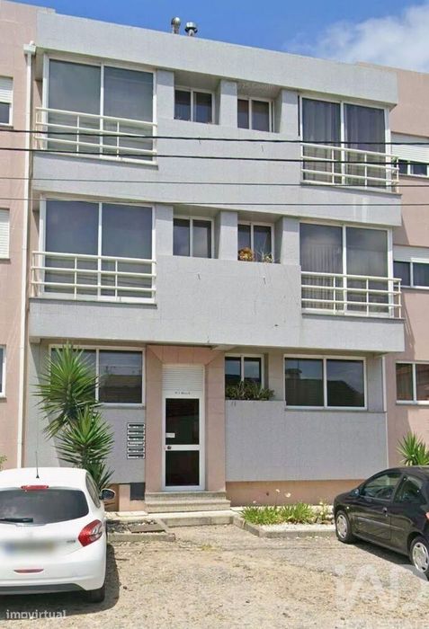 Apartamento T2 em Pardilhó de 90 m2