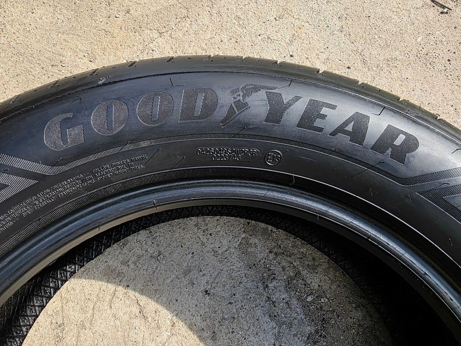 Opony letnie klasy premium GOODYEAR 215/60/17 SUV NOWE DEMO 2024 r