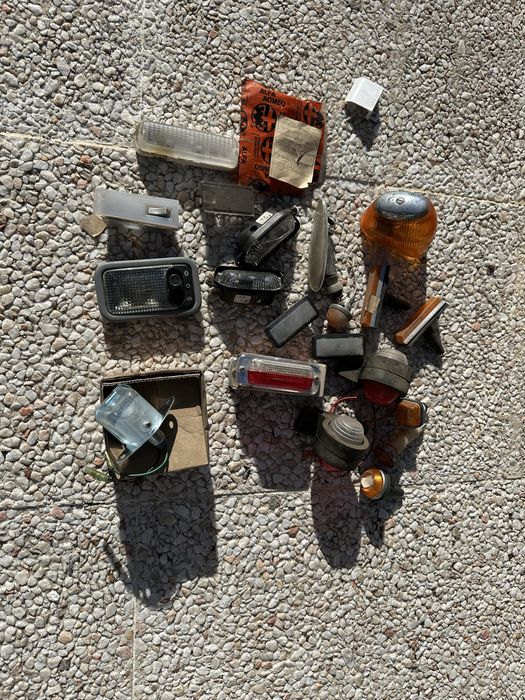 Farolins e Vidros de Carros Antigos