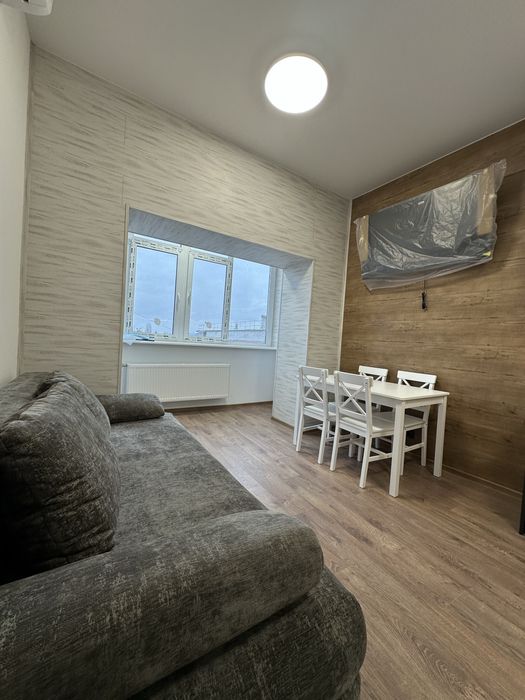 **ЦЕНТР! 37 кв.м. Сучасне Планування! Район Площі