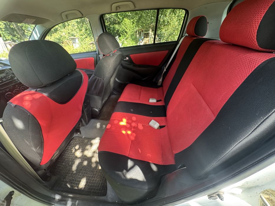 Автомобіль Geely MK Cross 2012