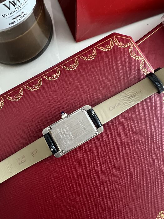 Zegarek damski Cartier Tank granatowa skóra