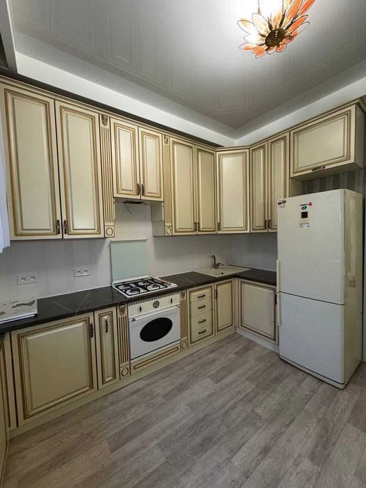 Продам уютную 2к квартиру 54 м2 кирпичный дом пр Леси Украинки (Пушкина) - View 5