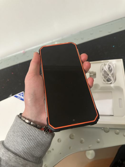 Телефон під ремонт потрібно поремонтувати гніздо