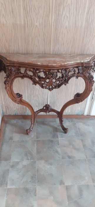 Консоль антикварна в стилі барокко