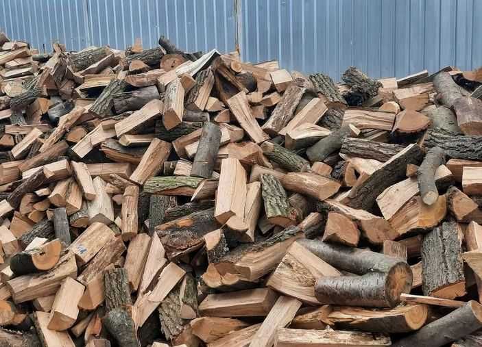 Дрова колотые дрова метровые. Разных пород дуб ясень граб сосна тополь