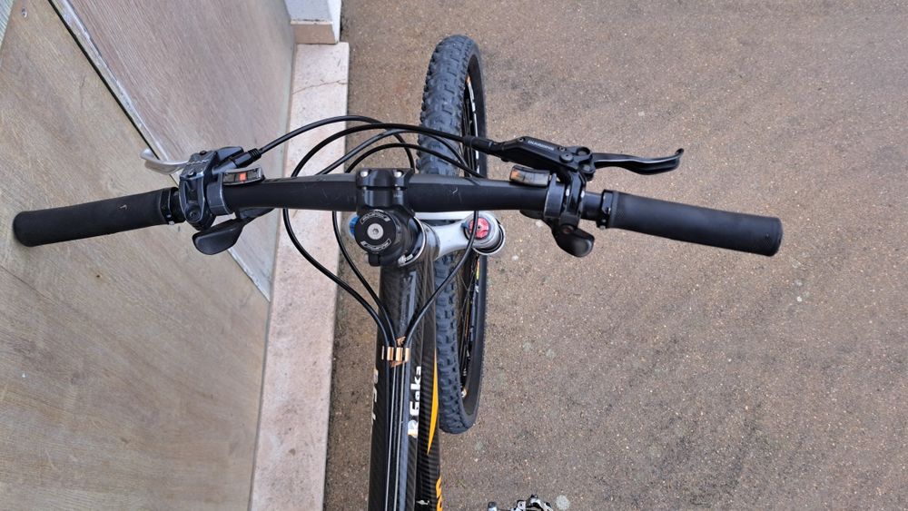 Bicicleta Goka roda 26 carbono